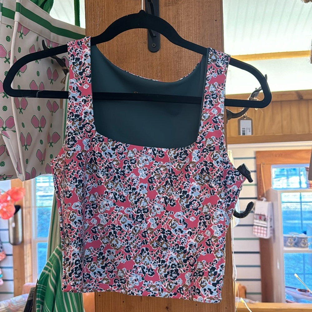 Smith & Quinn Crop Top